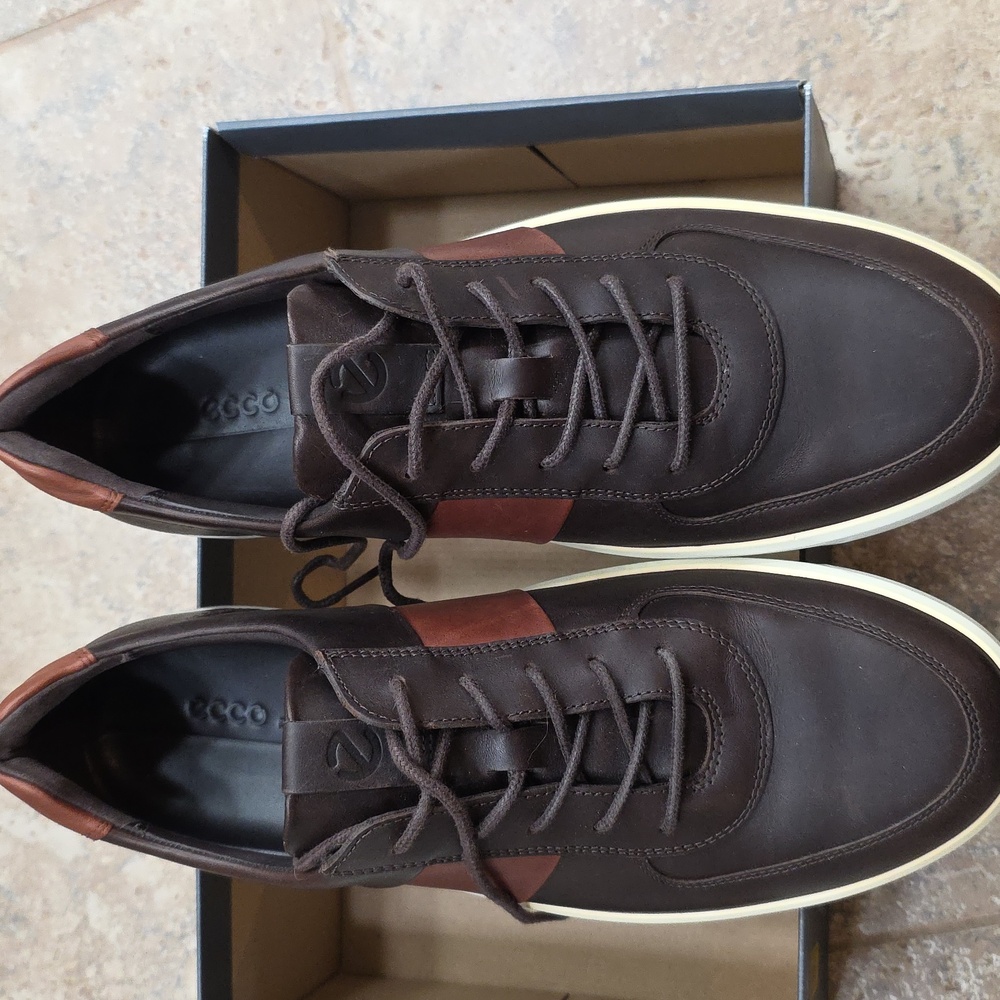 ECCO Men's Dark Brown and Tan Leather Sneakers size 13